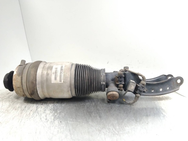 Recambio de amortiguador delantero para volkswagen touareg (7la) tdi r5 referencia OEM IAM 7L6412022T  