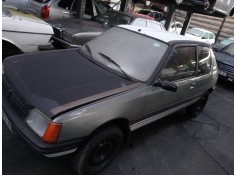 peugeot 205 berlina del año 1989