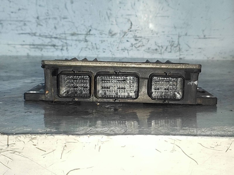 Recambio de centralita motor uce para renault clio iii 1.5 dci diesel cat referencia OEM IAM R0410B034A 8200399038 8200513163 81
