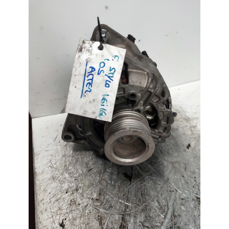 Recambio de alternador para fiat stilo (192) 1.6 16v dynamic (04.2006) referencia OEM IAM 0124425002 BOSCH 