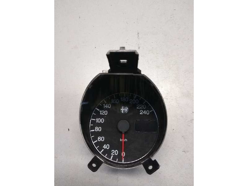 Recambio de cuadro cuentakm para alfa romeo 156 1.6 16v cat referencia OEM IAM 156034519 503310010200 