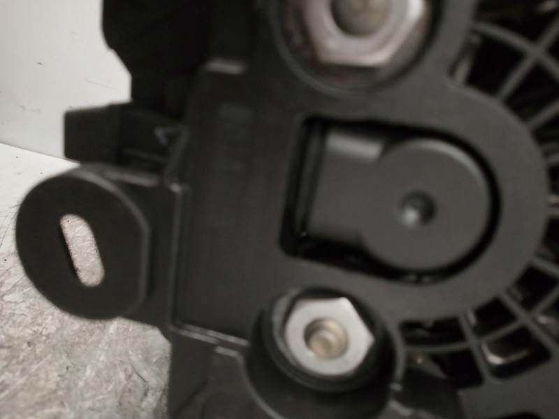 Recambio de alternador para fiat ulysse (179) 2.0 jtd active (2008) referencia OEM IAM 96164775   Recambio de alternador para fiat ulysse (179) 2.0 jtd active (2008) referencia OEM IAM 96164775