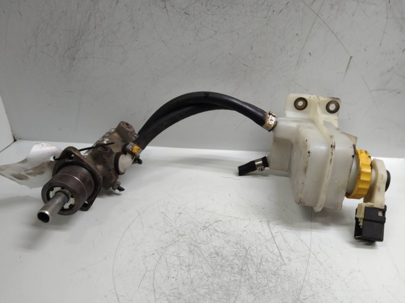 Recambio de bomba freno para alfa romeo 145 1.9 jtd referencia OEM IAM 99560216  