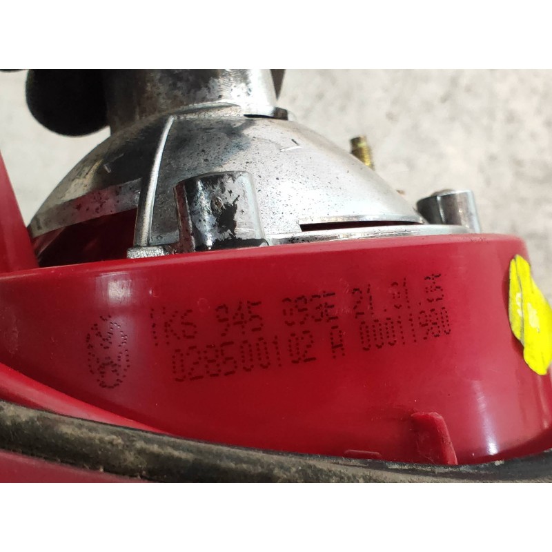 Recambio de piloto trasero izquierdo interior para volkswagen golf v berlina (1k1) highline 4motion referencia OEM IAM 1K6945093