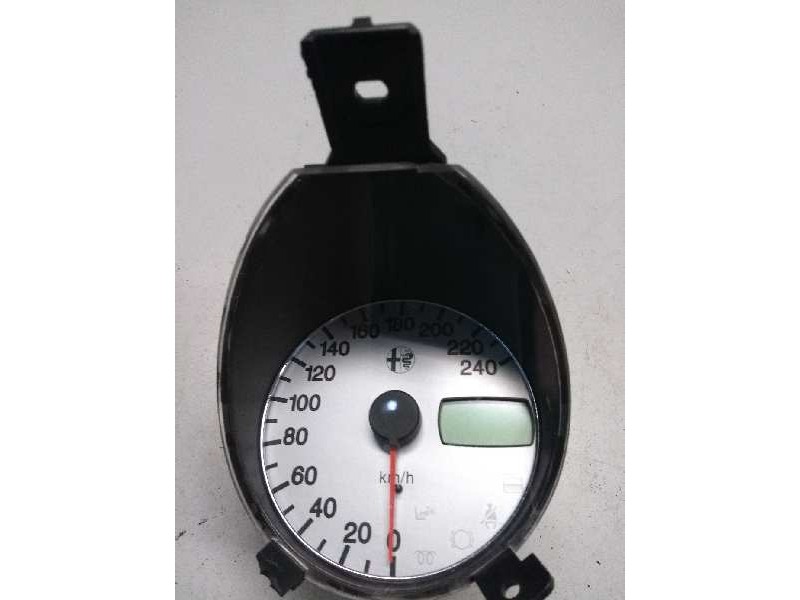 Recambio de cuadro cuentakm para alfa romeo 156 (116) referencia OEM IAM 60672662  
