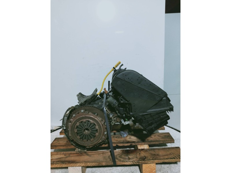 Recambio de motor completo para renault clio ii fase ii (b/cb0) authentique referencia OEM IAM D4FB712 F414686 