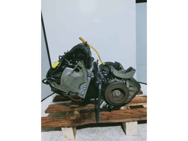 Recambio de motor completo para renault clio ii fase ii (b/cb0) authentique referencia OEM IAM D4FB712 F414686 