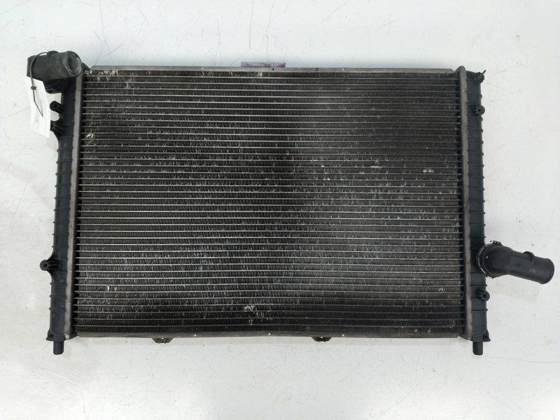 Recambio de radiador agua para alfa romeo 156 2.4 jtd cat referencia OEM IAM 66656716  