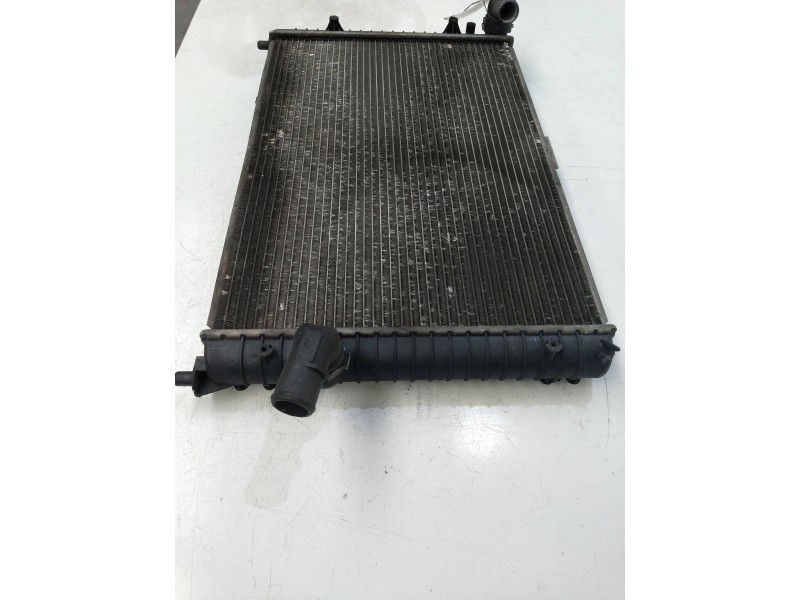 Recambio de radiador agua para alfa romeo 156 2.4 jtd cat referencia OEM IAM 66656716  