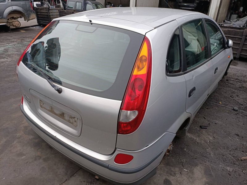 nissan almera tino (v10m) del año 2005