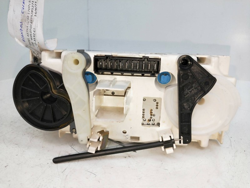 Recambio de mando calefaccion / aire acondicionado para opel astra g berlina club referencia OEM IAM 90560365 52475624 