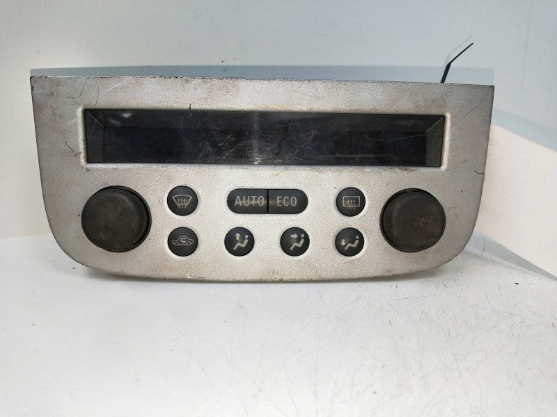 Recambio de mando calefaccion / aire acondicionado para opel corsa c referencia OEM IAM 013123400  