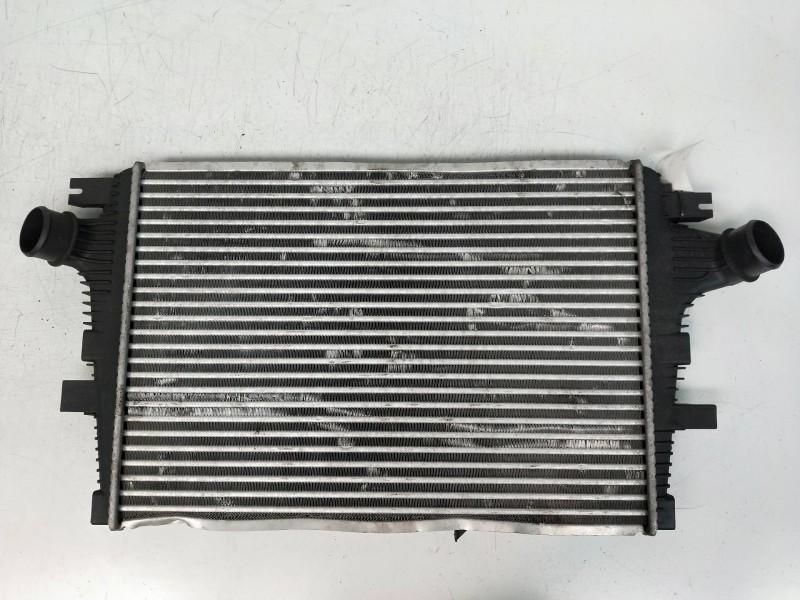 Recambio de intercooler para alfa romeo 159 (140) 1.9 jtd cat referencia OEM IAM VP4FLH9L440AF 50507299 