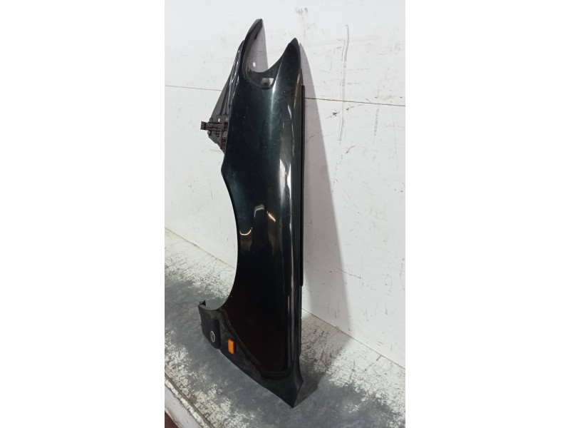 Recambio de aleta delantera izquierda para audi 100 berlina (c4) básico referencia OEM IAM   