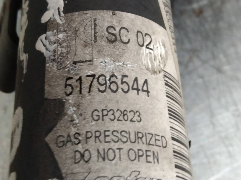 Recambio de amortiguador delantero derecho para fiat grande punto (199) 1.9 8v jtd cat referencia OEM IAM 51796544  