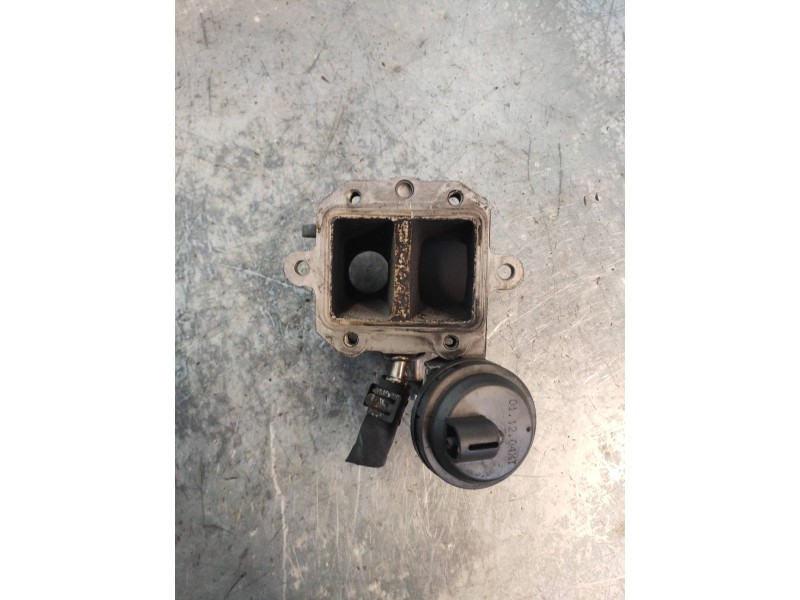Recambio de valvula egr para volkswagen golf v berlina (1k1) highline 4motion referencia OEM IAM 103557  