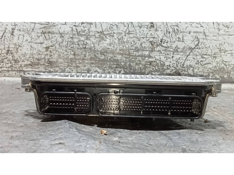 Recambio de centralita motor uce para mazda 3 lim. () luxury referencia OEM IAM 2757005605 SH1218881A 