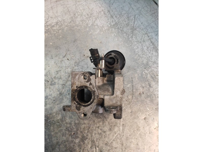 Recambio de valvula egr para volkswagen golf v berlina (1k1) highline 4motion referencia OEM IAM 103557  