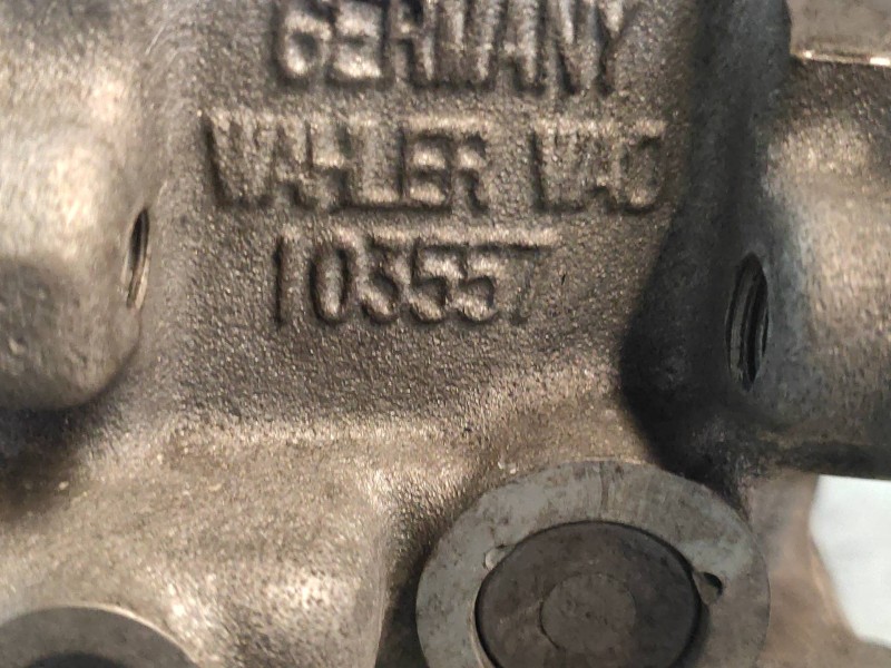 Recambio de valvula egr para volkswagen golf v berlina (1k1) highline 4motion referencia OEM IAM 103557  