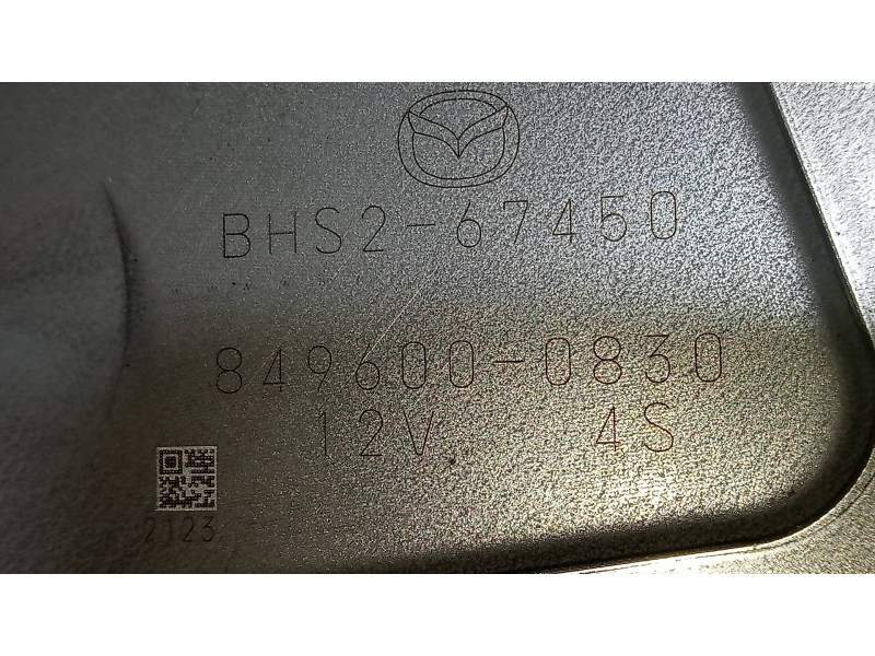 Recambio de motor limpia trasero para mazda 3 lim. () luxury referencia OEM IAM BHS267450 8496000830 