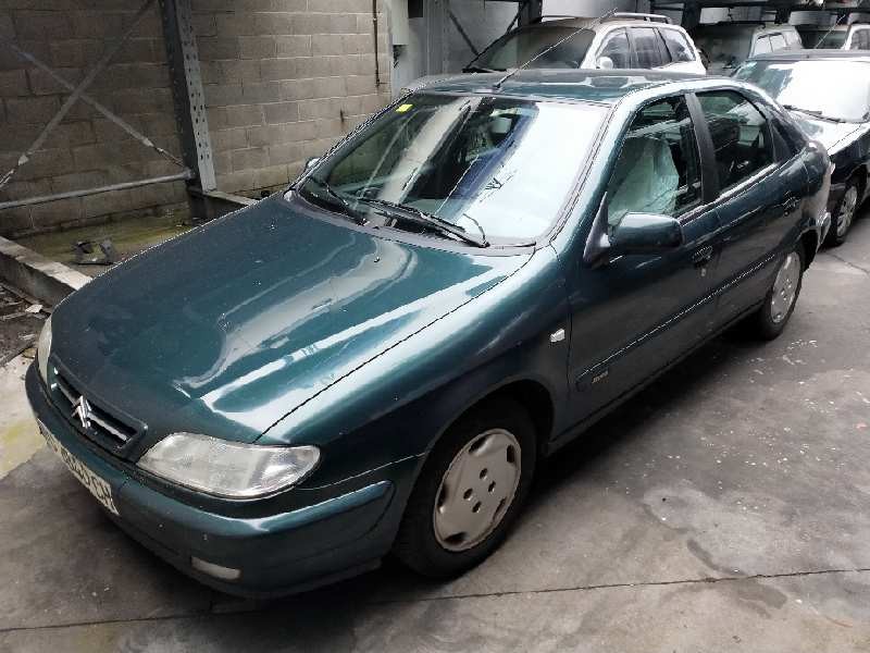 citroen xsara berlina del año 2000