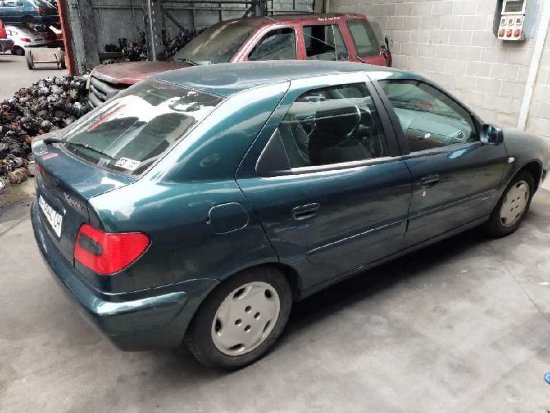 citroen xsara berlina del año 2000