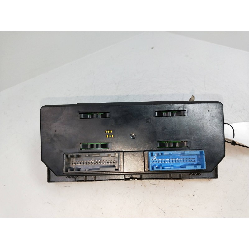 Recambio de mando calefaccion / aire acondicionado para opel zafira b 1.6 16v cat referencia OEM IAM 13274229 90151310 