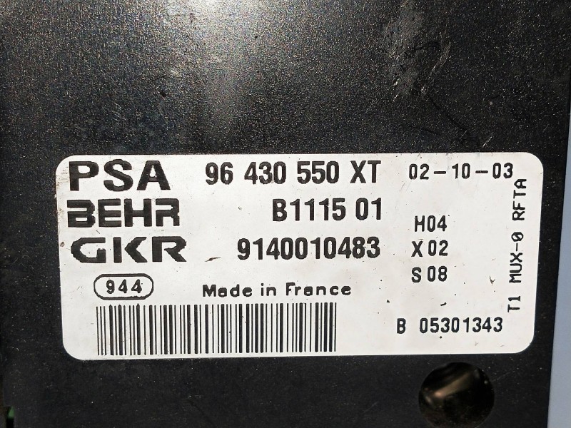 Recambio de mando calefaccion / aire acondicionado para peugeot 206 berlina xr referencia OEM IAM 96430550XT B111501 9140010483