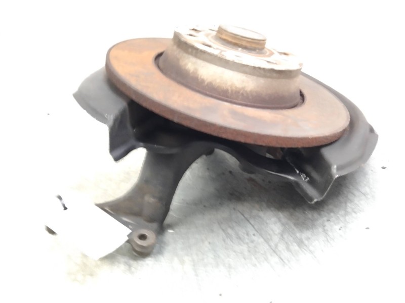 Recambio de mangueta trasera derecha para volkswagen golf v berlina (1k1) gti referencia OEM IAM   