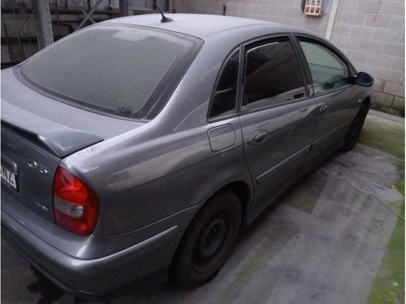 citroen c5 berlina del año 2001