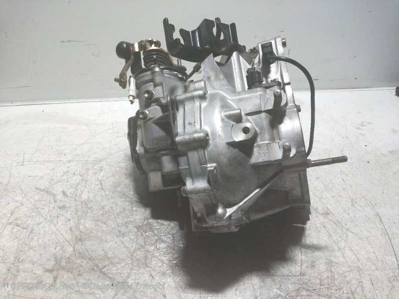 Recambio de caja cambios para suzuki baleno berlina sy (eg) 1.9 turbodiesel referencia OEM IAM P9B09J P9B10J022 037