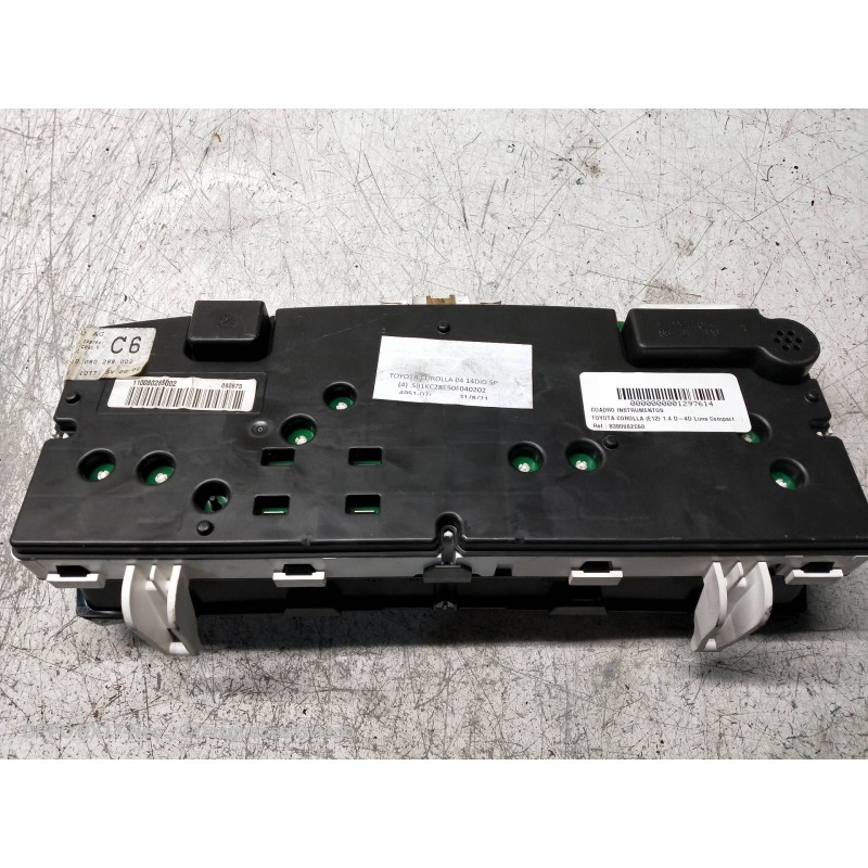Recambio de cuadro instrumentos para toyota corolla (e12) 1.4 d-4d luna compact referencia OEM IAM 8380002C60 110080288002 