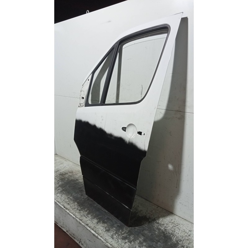 Recambio de puerta delantera izquierda para mercedes sprinterii caja cerrada (desde 01.06) 2.1 cdi cat referencia OEM IAM   5P