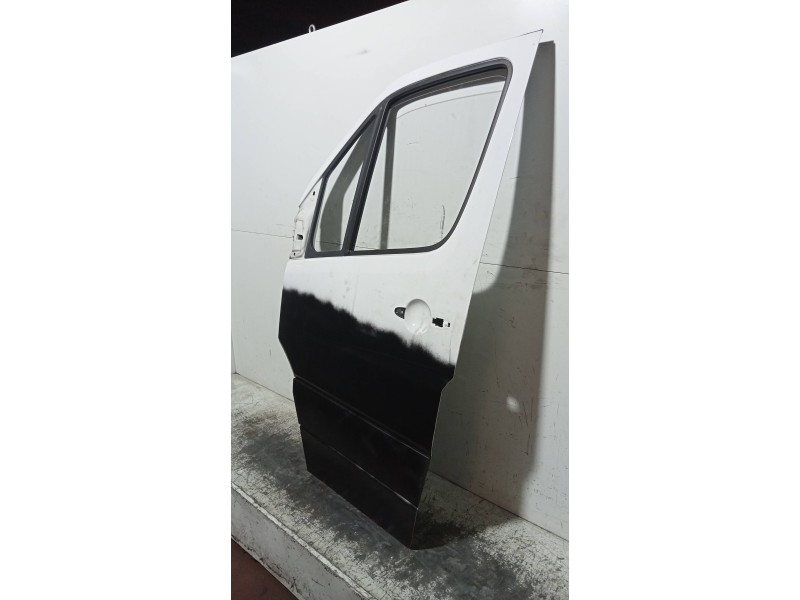 Recambio de puerta delantera izquierda para mercedes sprinterii caja cerrada (desde 01.06) 2.1 cdi cat referencia OEM IAM   5P