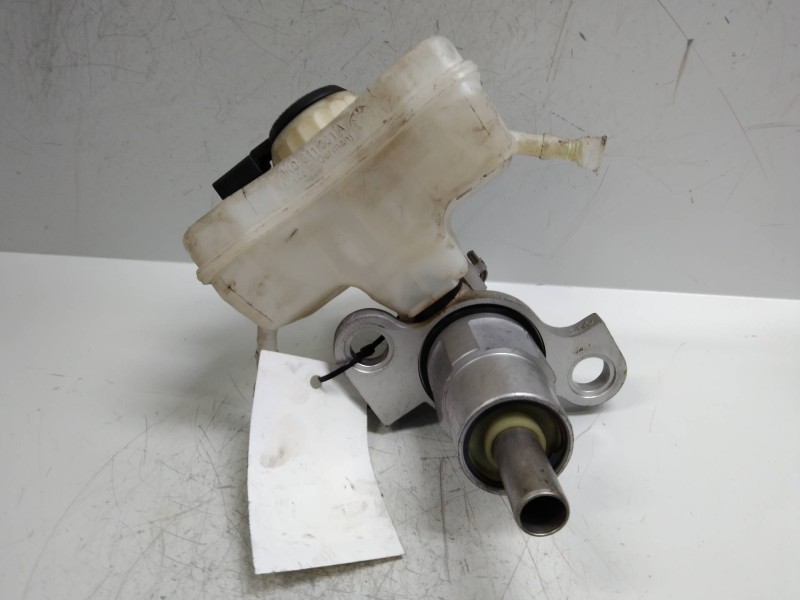 Recambio de bomba freno para audi a4 avant (8k5) (2008) 2.0 16v tdi referencia OEM IAM 8K0611301A  