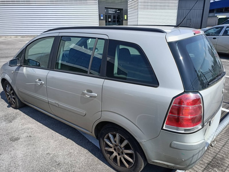 opel zafira b del año 2007