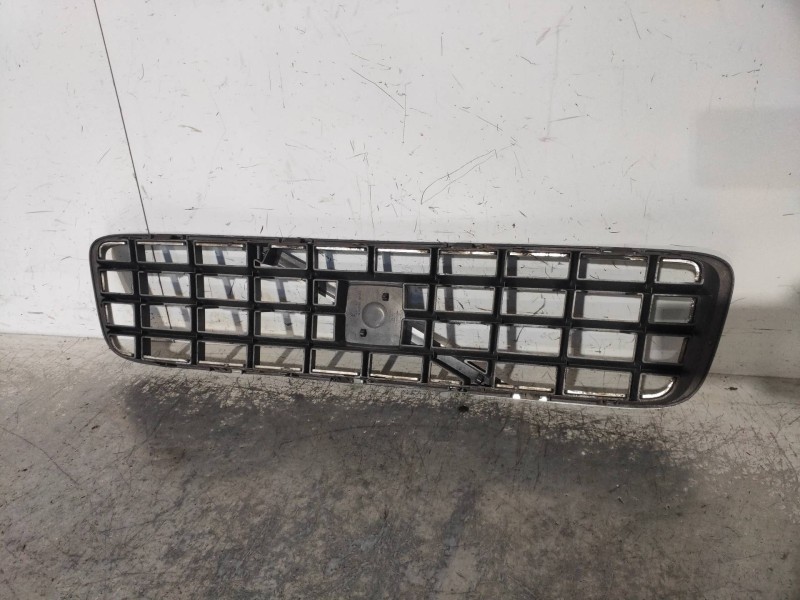 Recambio de rejilla delantera para volvo xc90 d5 kinetic (5 asientos) (136kw) referencia OEM IAM   