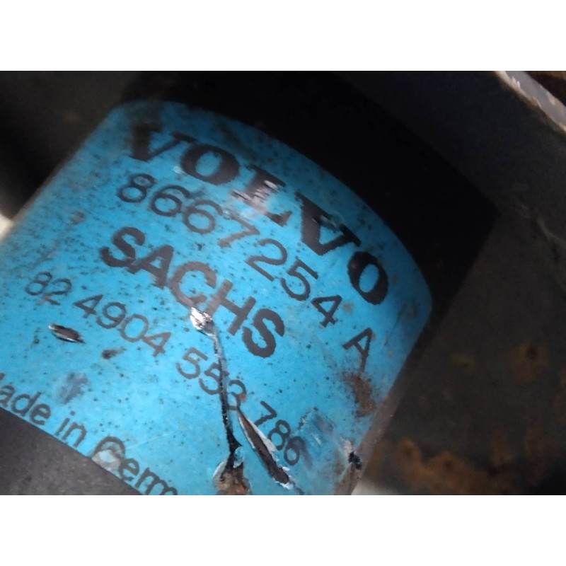 Recambio de amortiguador delantero izquierdo para volvo xc70 2.5 20v turbo cat referencia OEM IAM 8667254A  