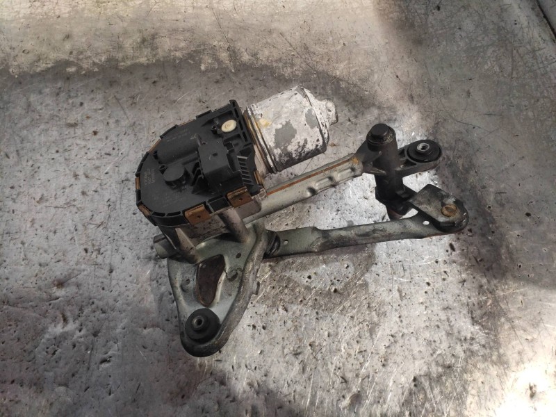 Recambio de motor limpia delantero para peugeot 5008 premium referencia OEM IAM 1397220577  DERECHO