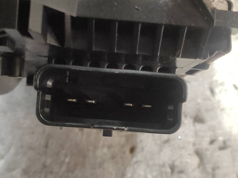 Recambio de motor limpia delantero para peugeot 5008 premium referencia OEM IAM 1397220577  DERECHO