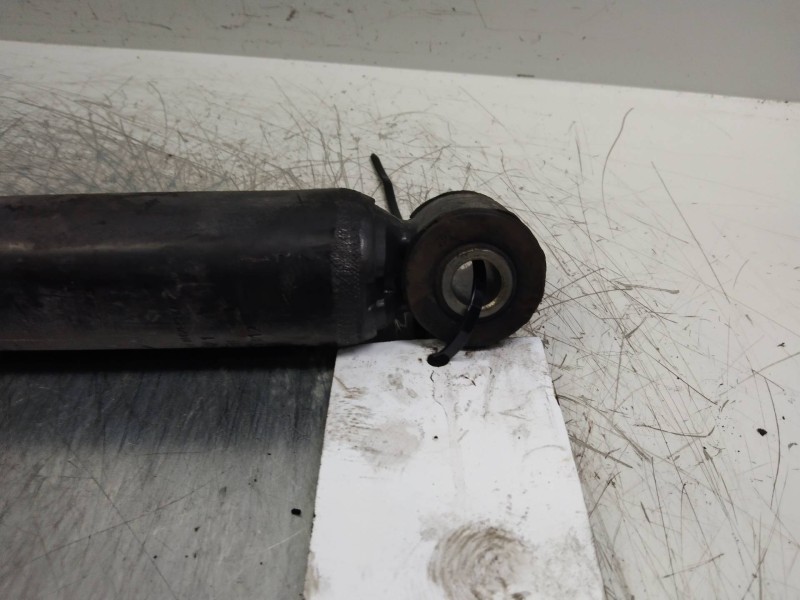 Recambio de amortiguador trasero para volvo s40 berlina 2.0 d kinetic referencia OEM IAM   