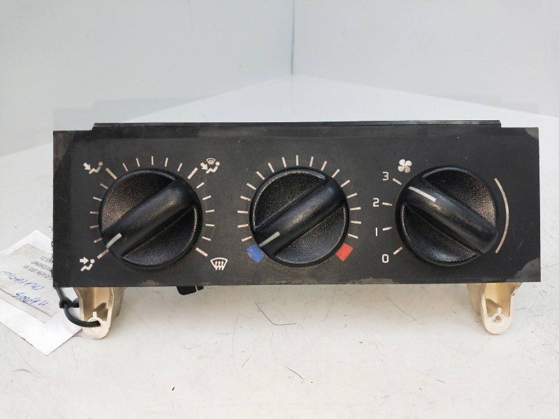Recambio de mando calefaccion / aire acondicionado para renault clio i fase i+ii (b/c57) 1.9 d mexx referencia OEM IAM   