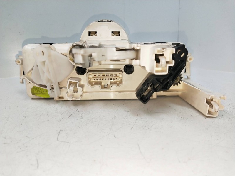 Recambio de mando calefaccion / aire acondicionado para renault scenic ii 1.5 dci diesel referencia OEM IAM 69588001 F666572Q 