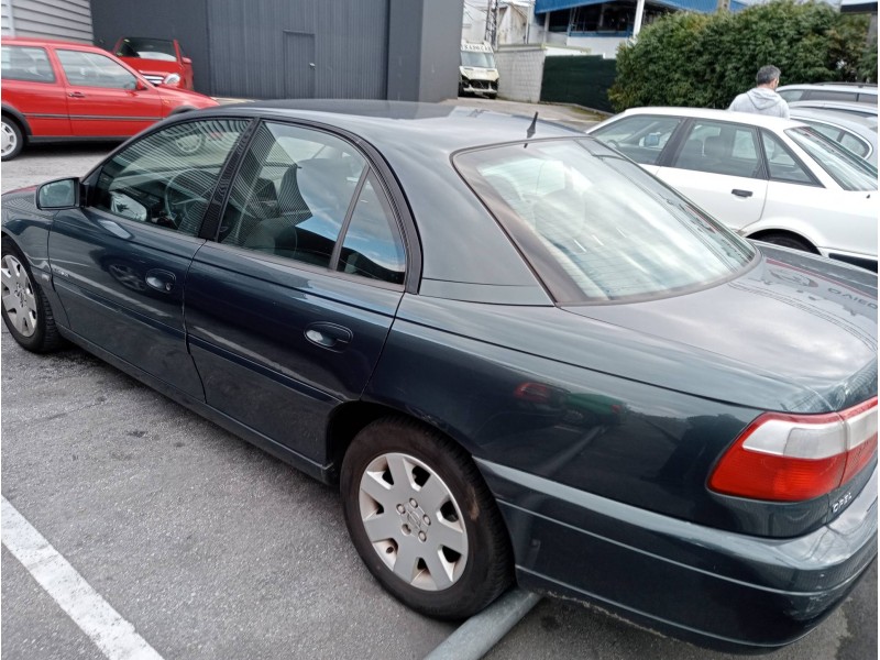 opel omega b del año 2002
