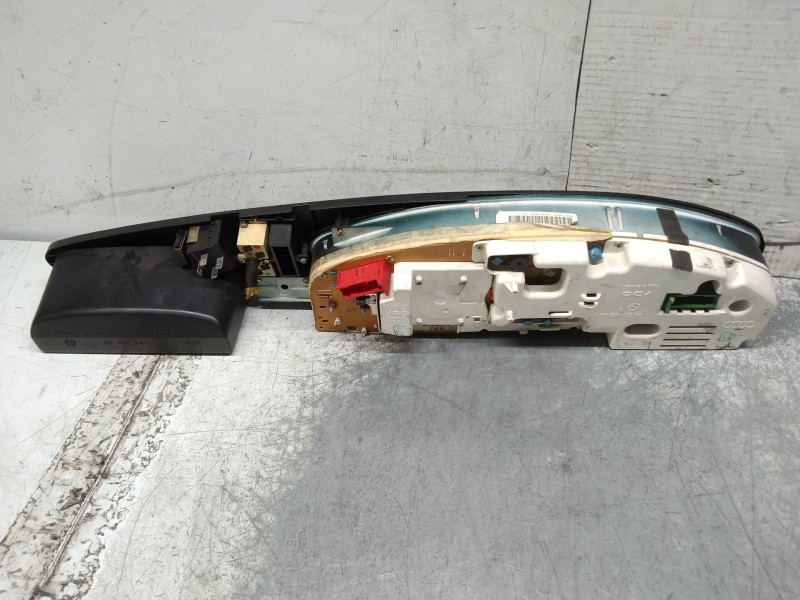 Recambio de cuadro instrumentos para audi 100 berlina (c4) básico referencia OEM IAM 110008614003 4A1919033CL 