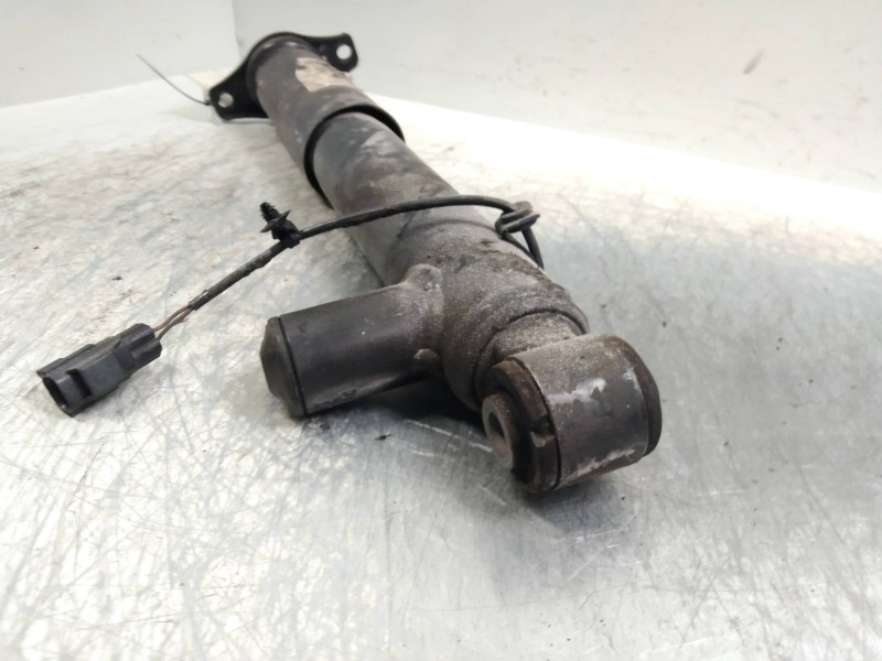 Recambio de amortiguador trasero para volvo s80 berlina 4.4 v8 cat referencia OEM IAM   