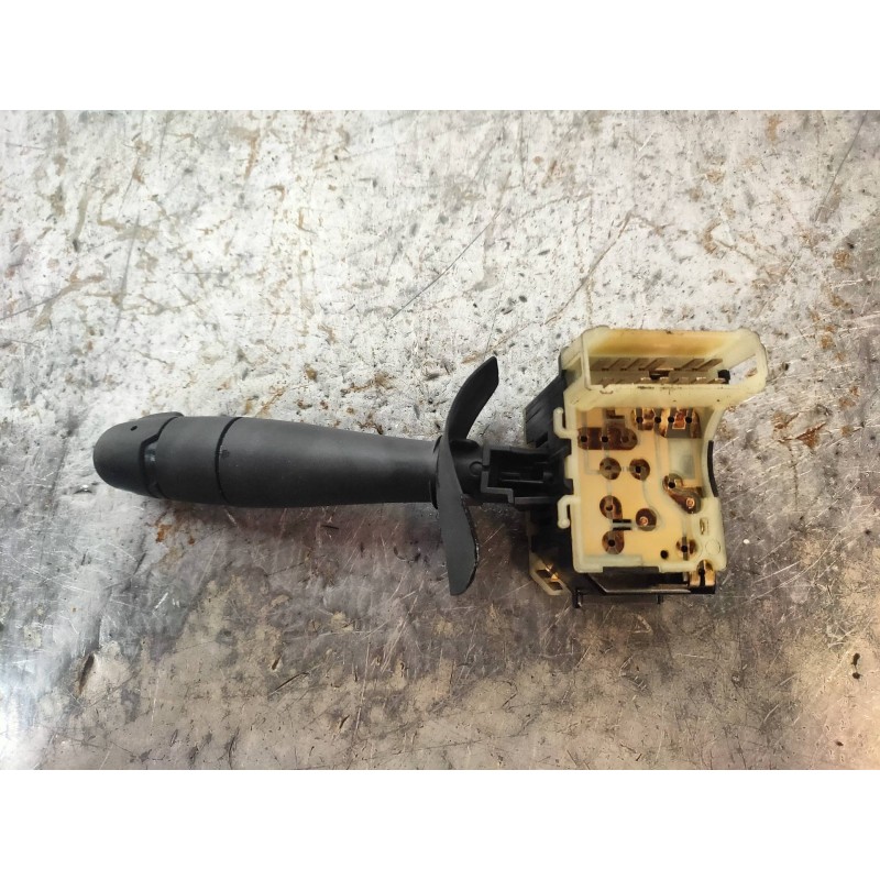 Recambio de mando limpia para renault clio ii fase i (b/cbo) 1.9 d referencia OEM IAM 37012A  