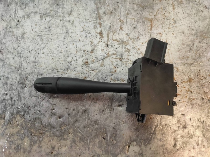 Recambio de mando luces para chrysler voyager (rg) 2.5 crd se grand voyager referencia OEM IAM 04685711AA  