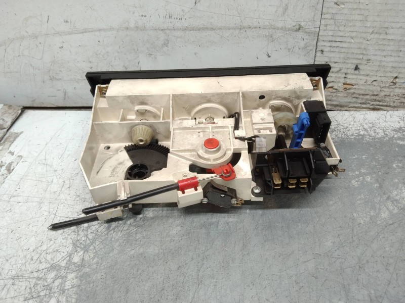 Recambio de mando calefaccion / aire acondicionado para audi 100 berlina (c4) básico referencia OEM IAM   