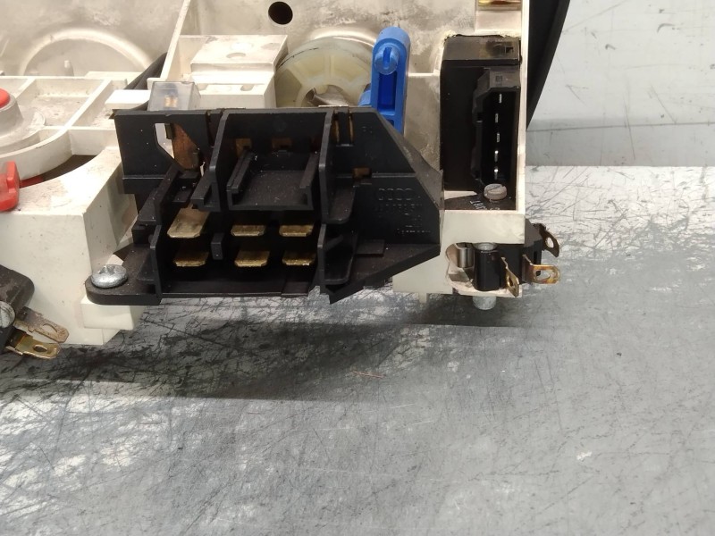 Recambio de mando calefaccion / aire acondicionado para audi 100 berlina (c4) básico referencia OEM IAM   